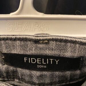 Fidelity Gwen Skinny Jeans Size 29